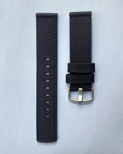 Water resistant watch straps 22mm. (Steel Buckle)