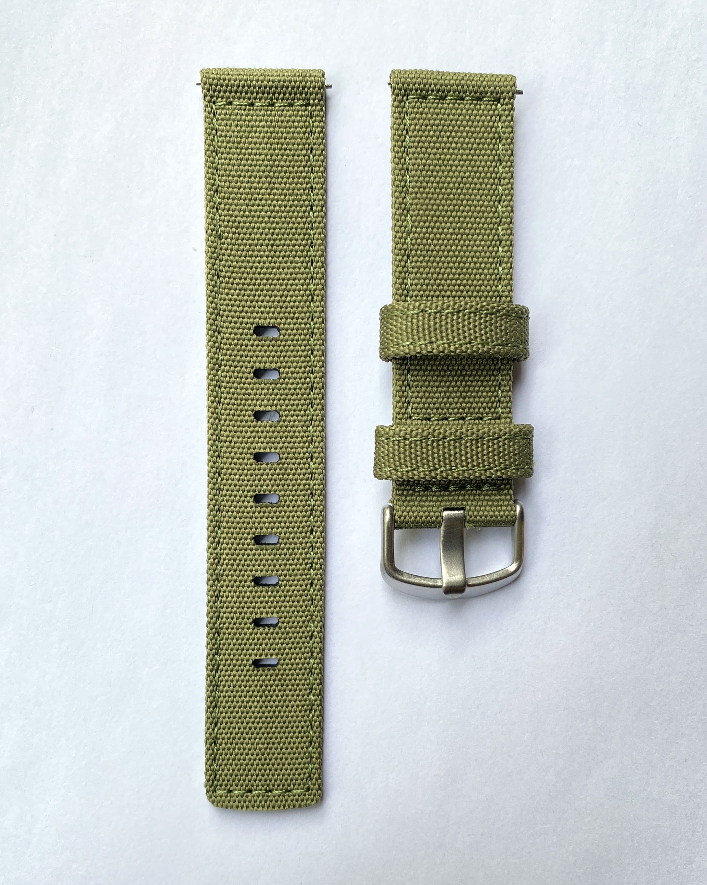 Water resistant watch straps 20mm. (Steel Buckle)